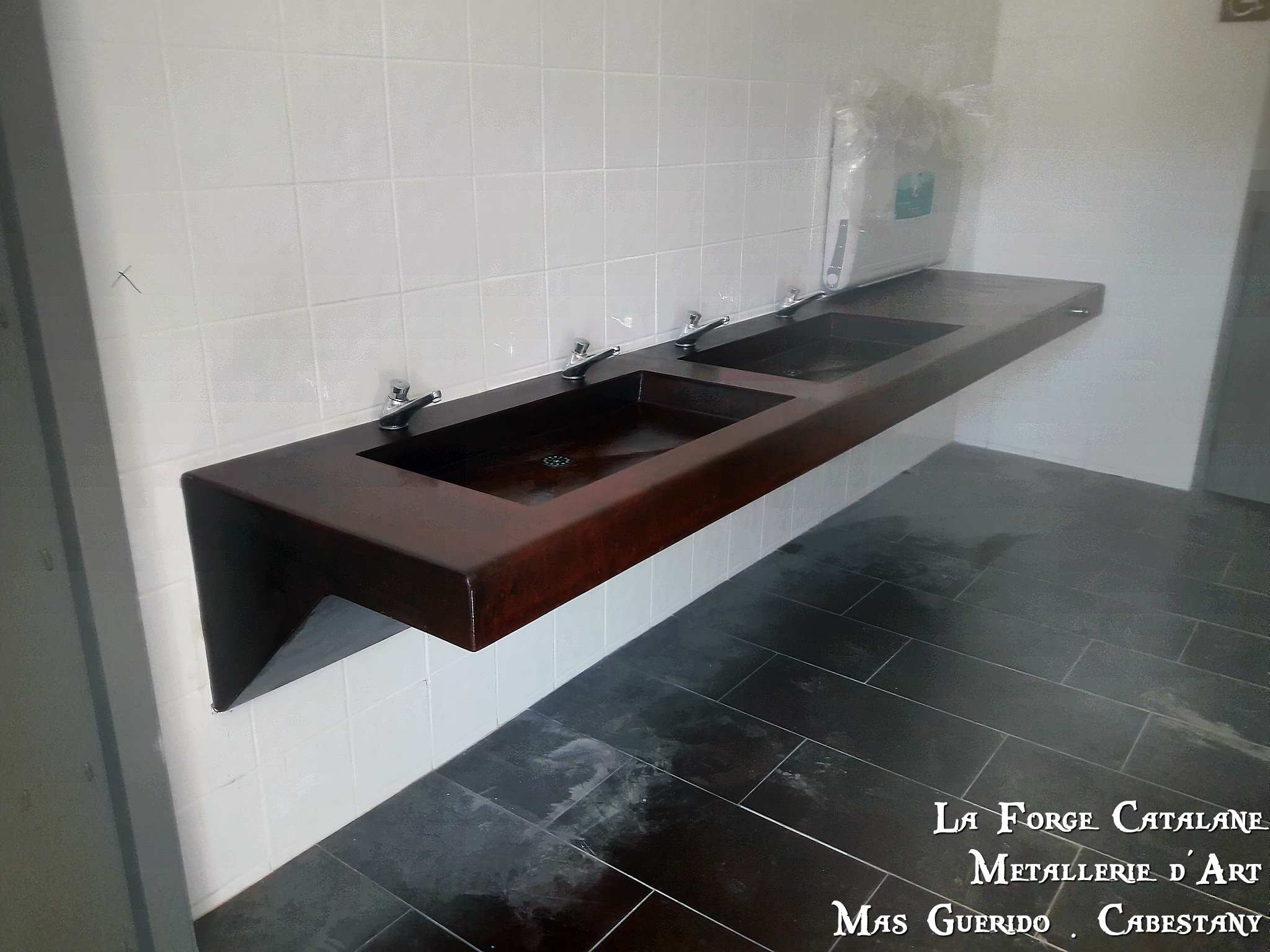 double vasque corten chateau royal collioure forge catalane.jpg